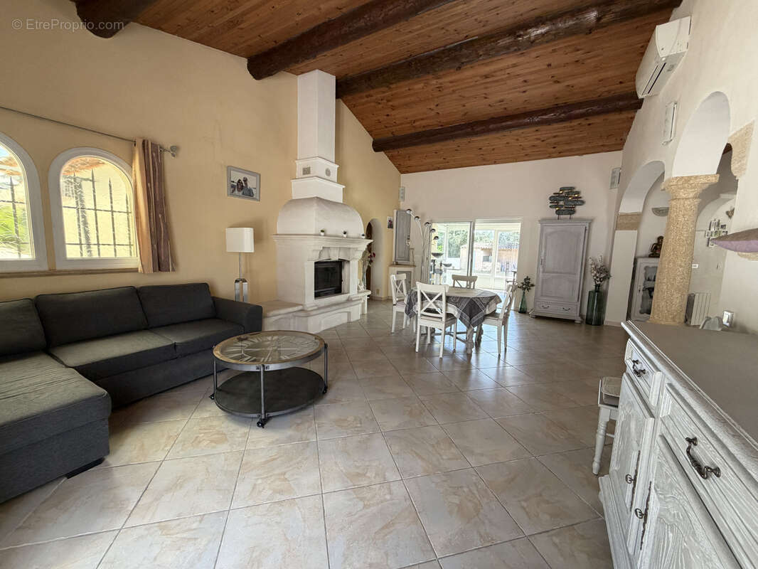 Maison à UZES