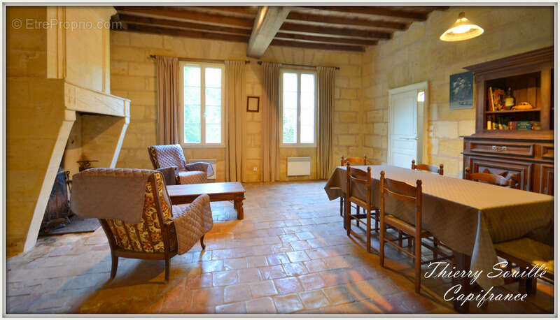 Maison en pierre, 16 pièces, 8 chambres - photo 18