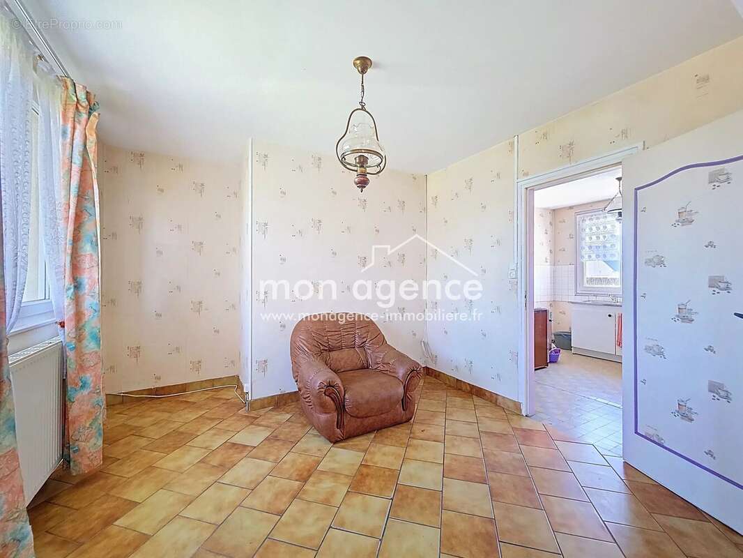 Maison à MATHONVILLE