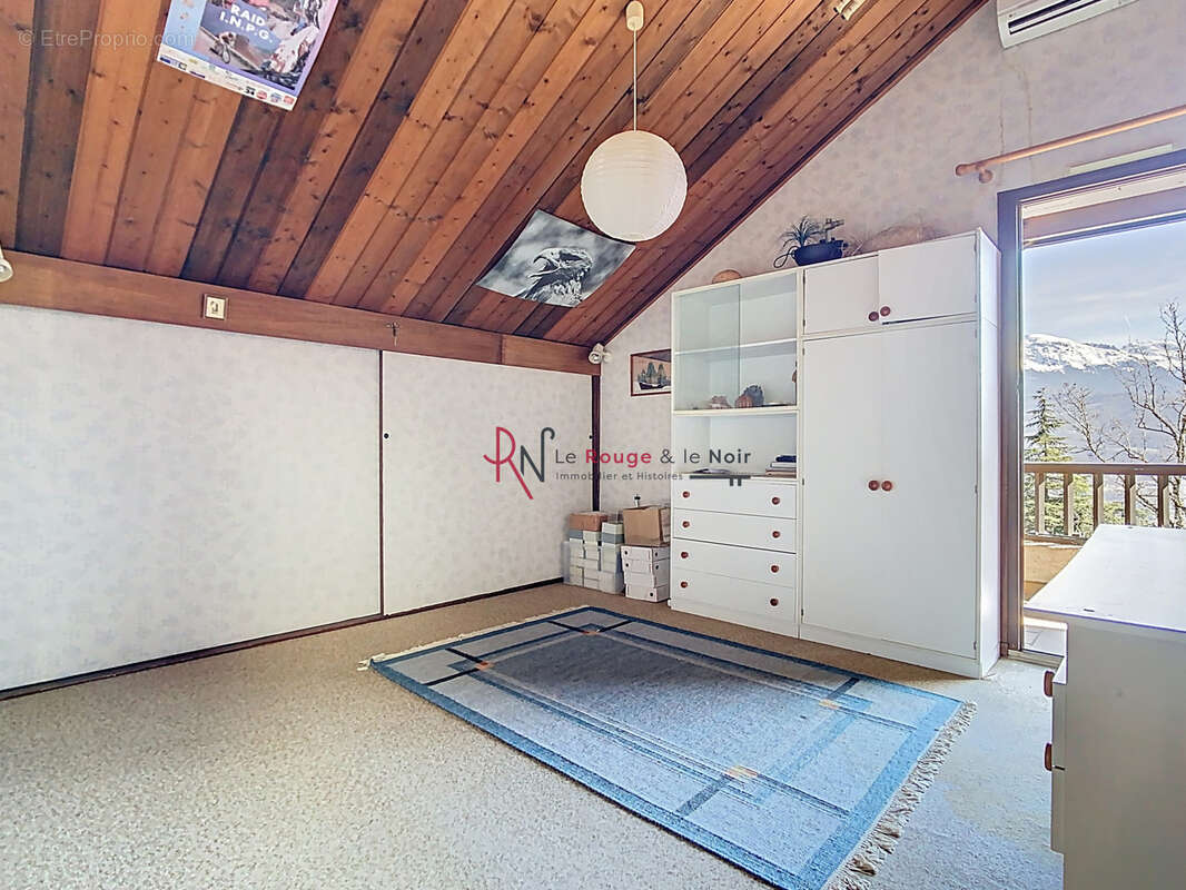 Maison à SAINT-ISMIER