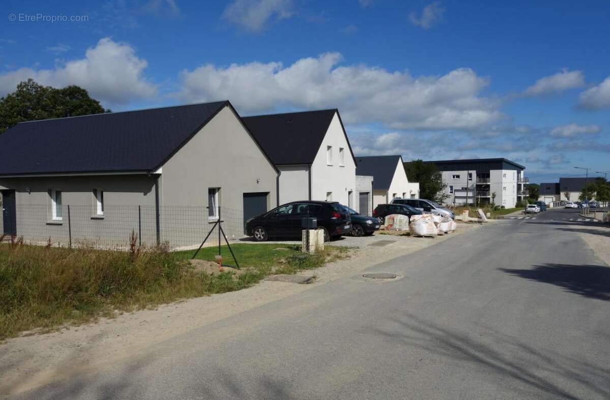 Terrain à CHERBOURG-OCTEVILLE