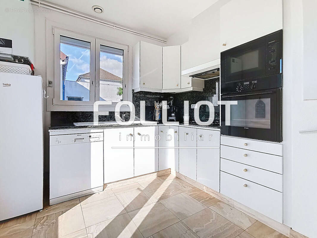 Maison à SAINT-PAIR-SUR-MER