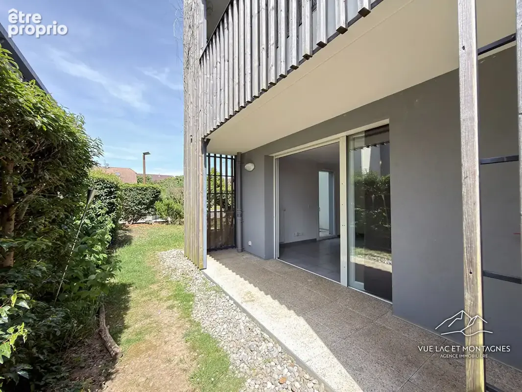 Appartement T2 43 m²  Rez-de-jardin, jardin privatif 96 m², garage fermé - photo 3