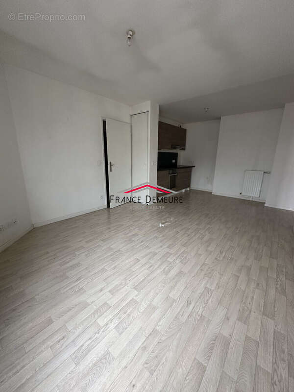 Appartement 58 m² à Franconville  - photo 4