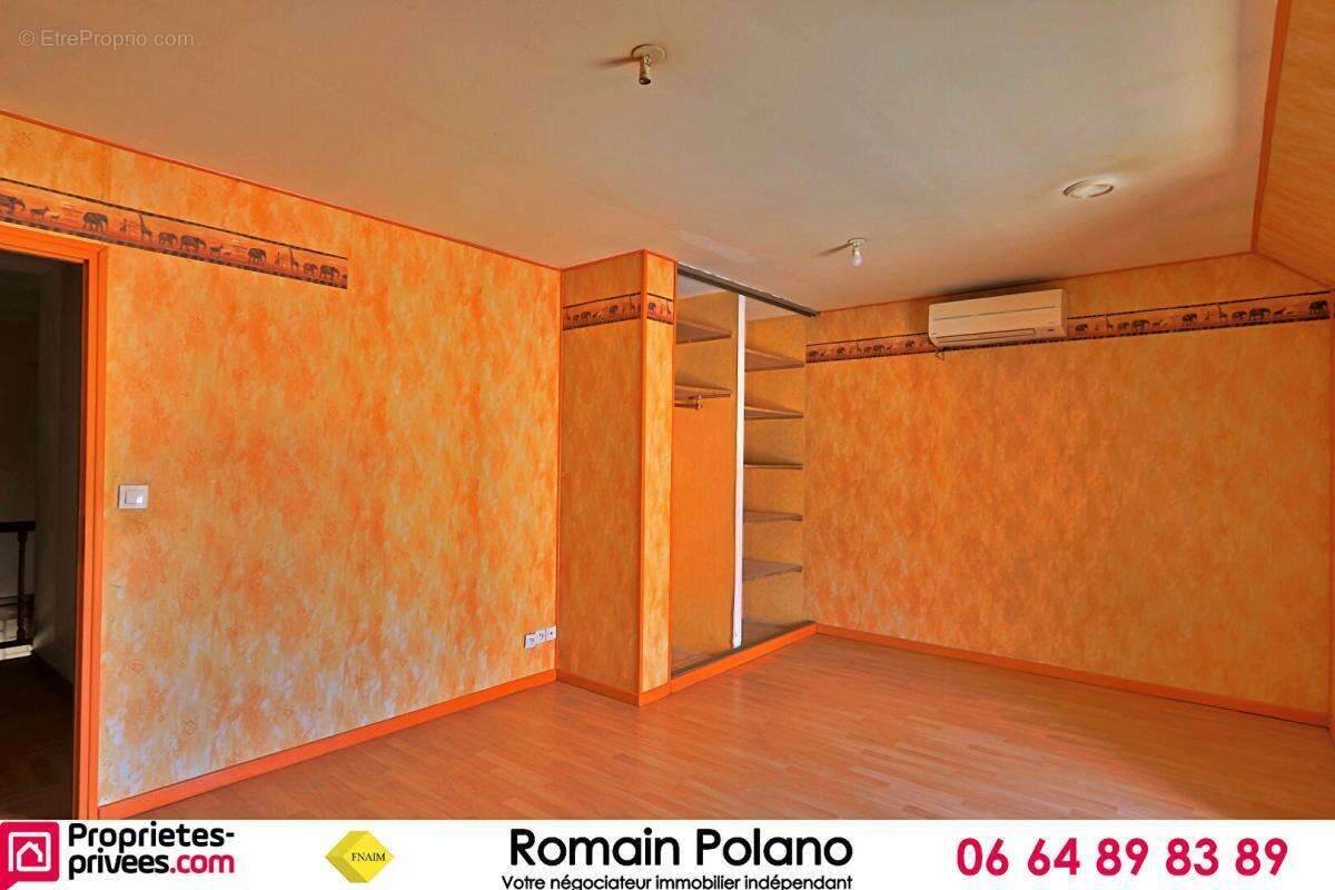 Maison 5 pièces de 166m² avec dépendance - photo 10