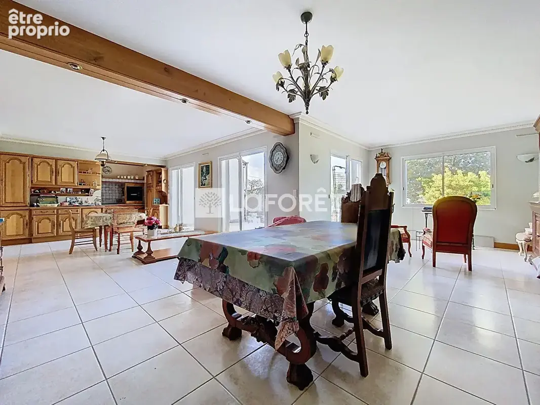 Maison Cholet 8 pièce(s) 177 m2 - photo 4
