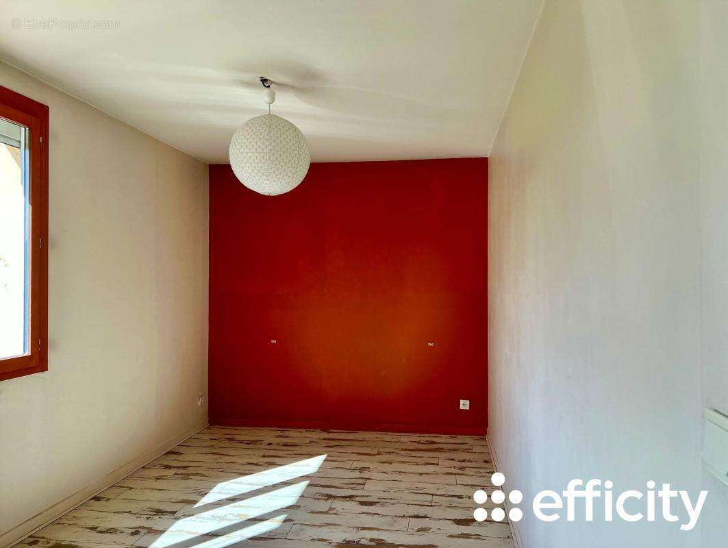 Appartement à SAINTE-FOY-LES-LYON