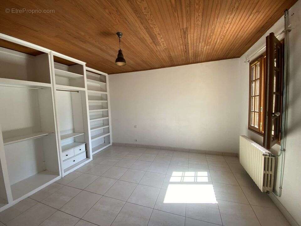 MAISON Type T5 de 188 m2 avec dépendance proche de Barbotan - photo 12
