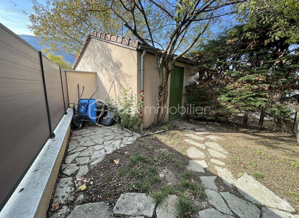 Maison à LE PONT-DE-CLAIX