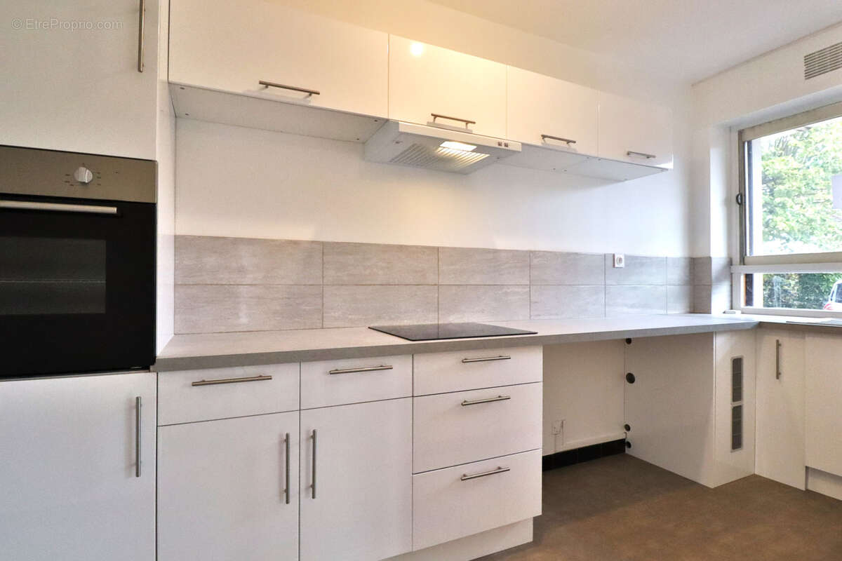 Troyes, Appartement T2, refait à neuf dans résidence pour séniors - photo 4