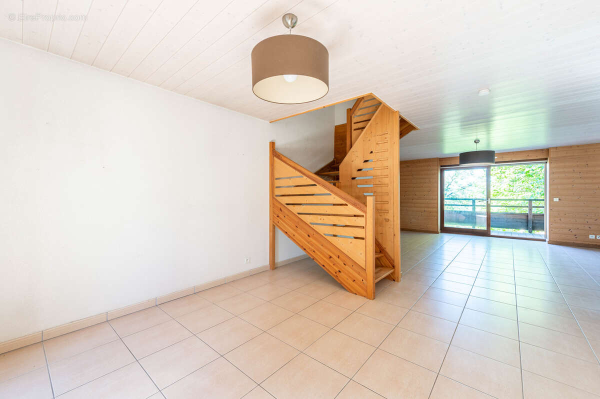 Appartement à VILLAZ