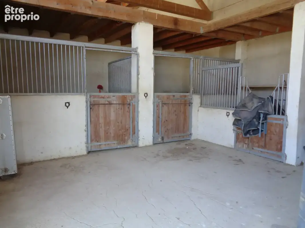 Herault Propriété d'exeption 800m2 sur 400000m2 - photo 12