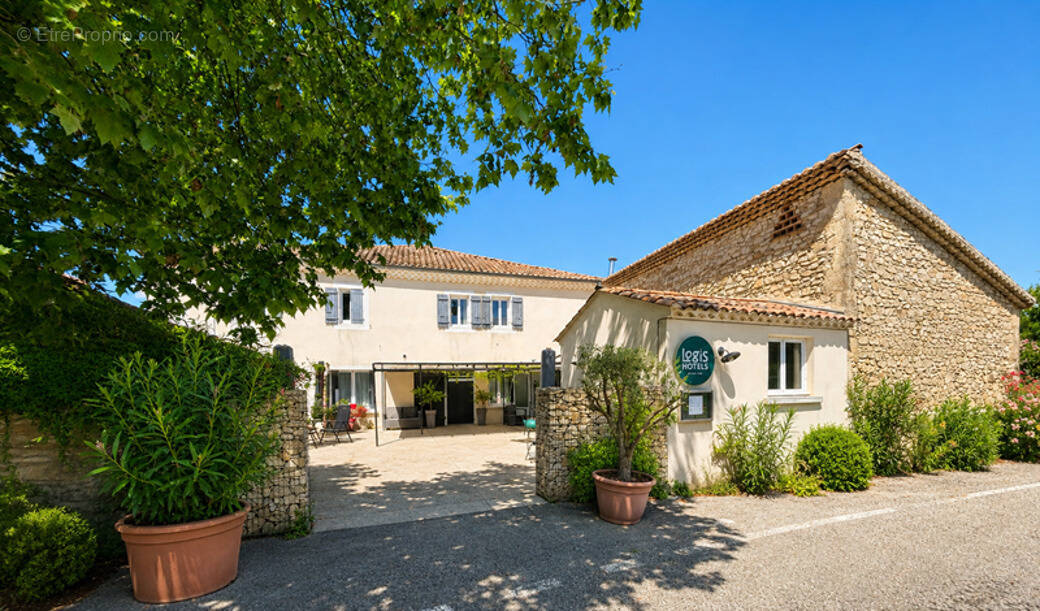 Appartement 550 m² à Rochefort-En-Valdaine  - photo 1