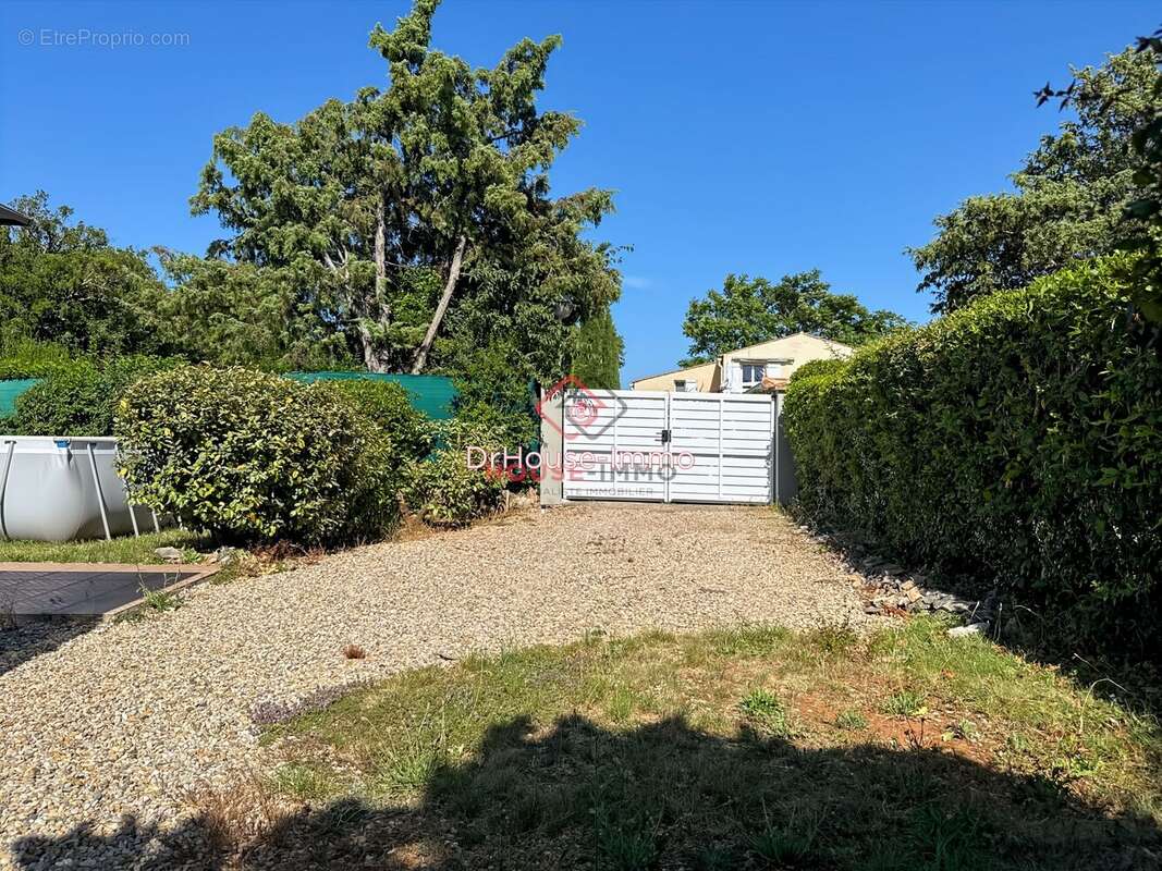Maison à MEJANNES-LE-CLAP