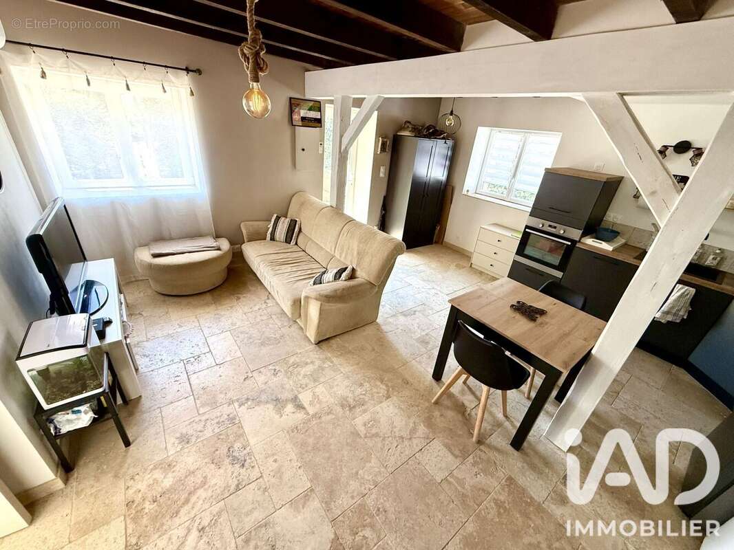 Maison 57 m² à Uchaux  - photo 3