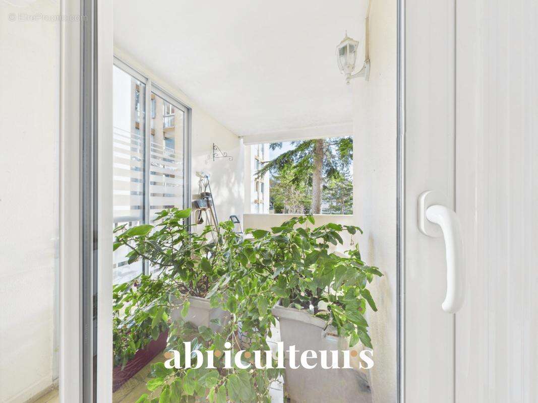 Appartement à EPINAY-SUR-SEINE