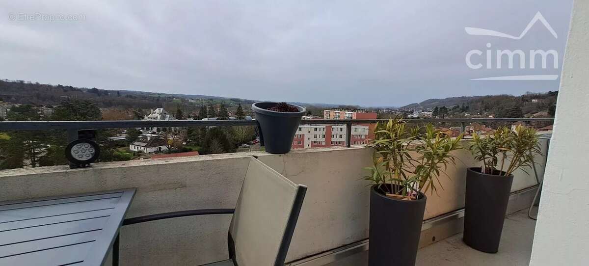 Appartement à LA TOUR-DU-PIN