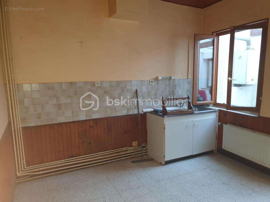 Maison à ORIGNY-SAINTE-BENOITE