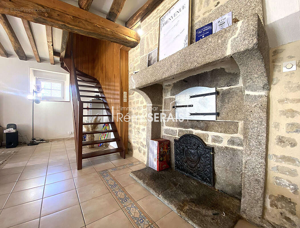 Maison à COLOMBIERS