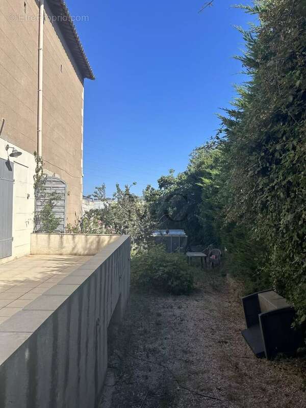 Appartement à MARSEILLE-11E