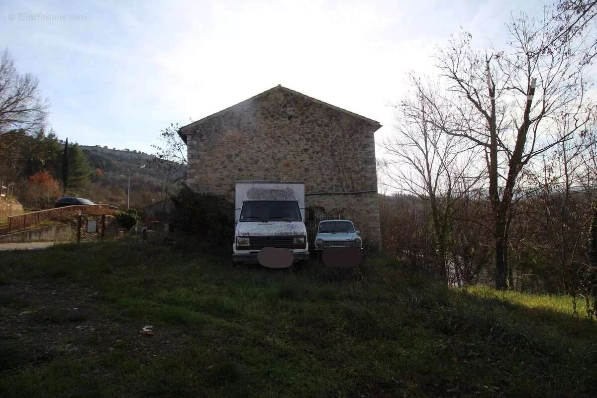 Terrain à CAMPAGNE-SUR-AUDE