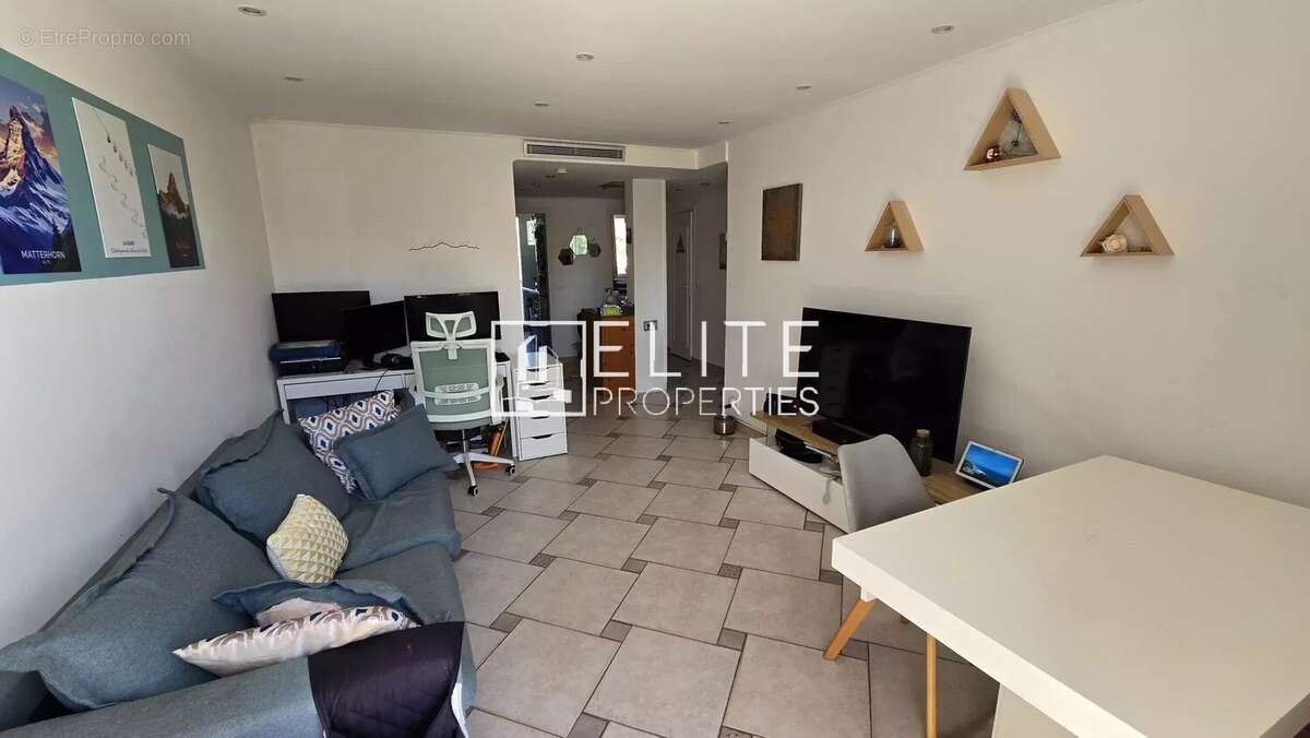 Appartement à LE CANNET