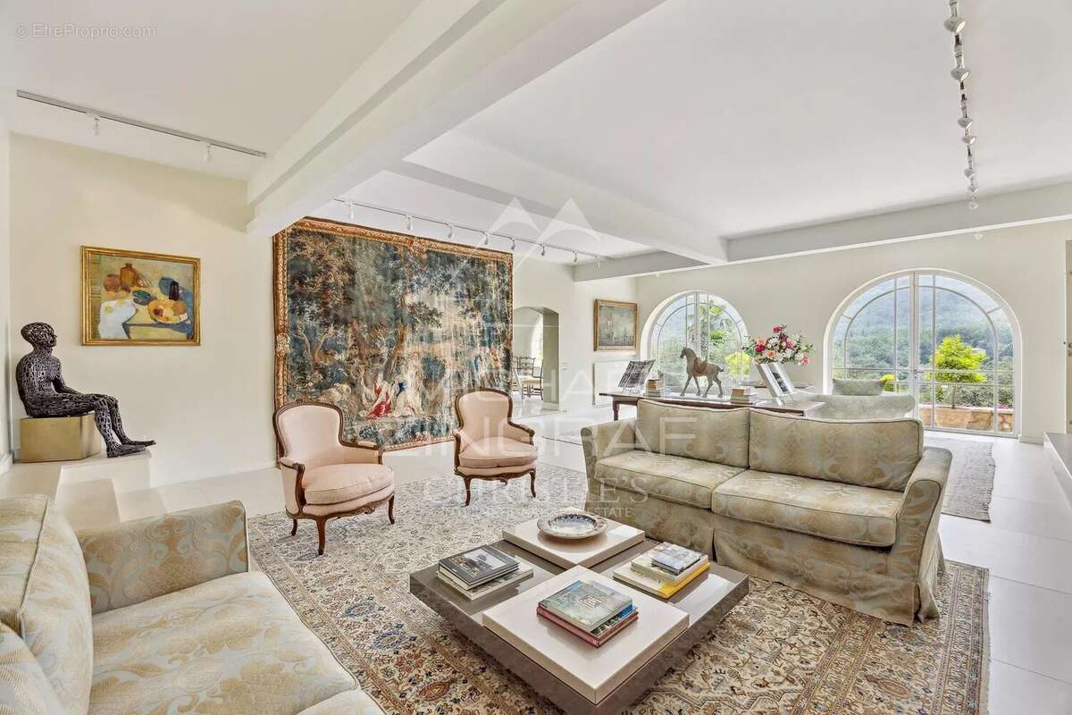 Maison à LE BAR-SUR-LOUP