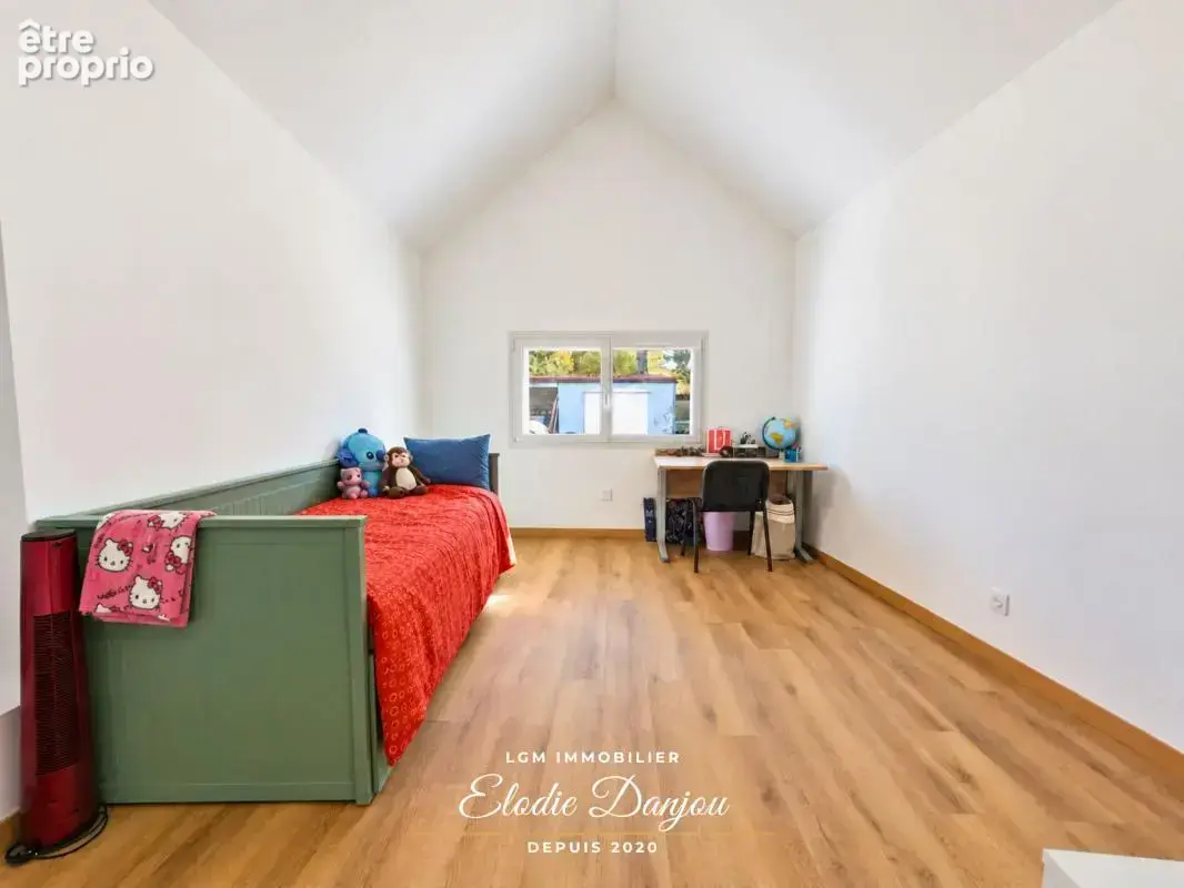 Longère rénovée 4 chambres, garage, dépendances et jardin - Proche Oucques-la-Nouvelle - photo 10