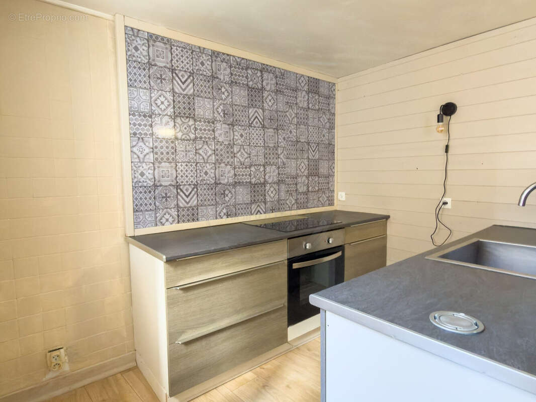 Appartement à LIVRON-SUR-DROME