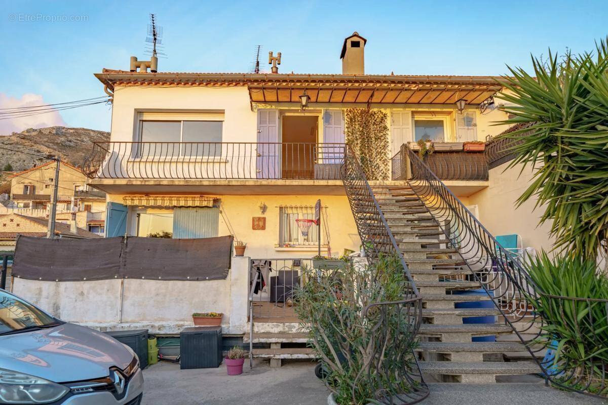 Appartement à MARSEILLE-16E