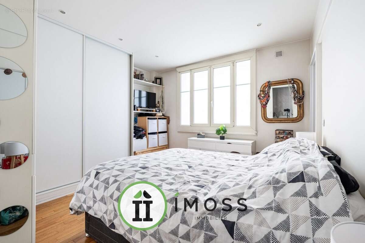 Appartement à LA GARENNE-COLOMBES