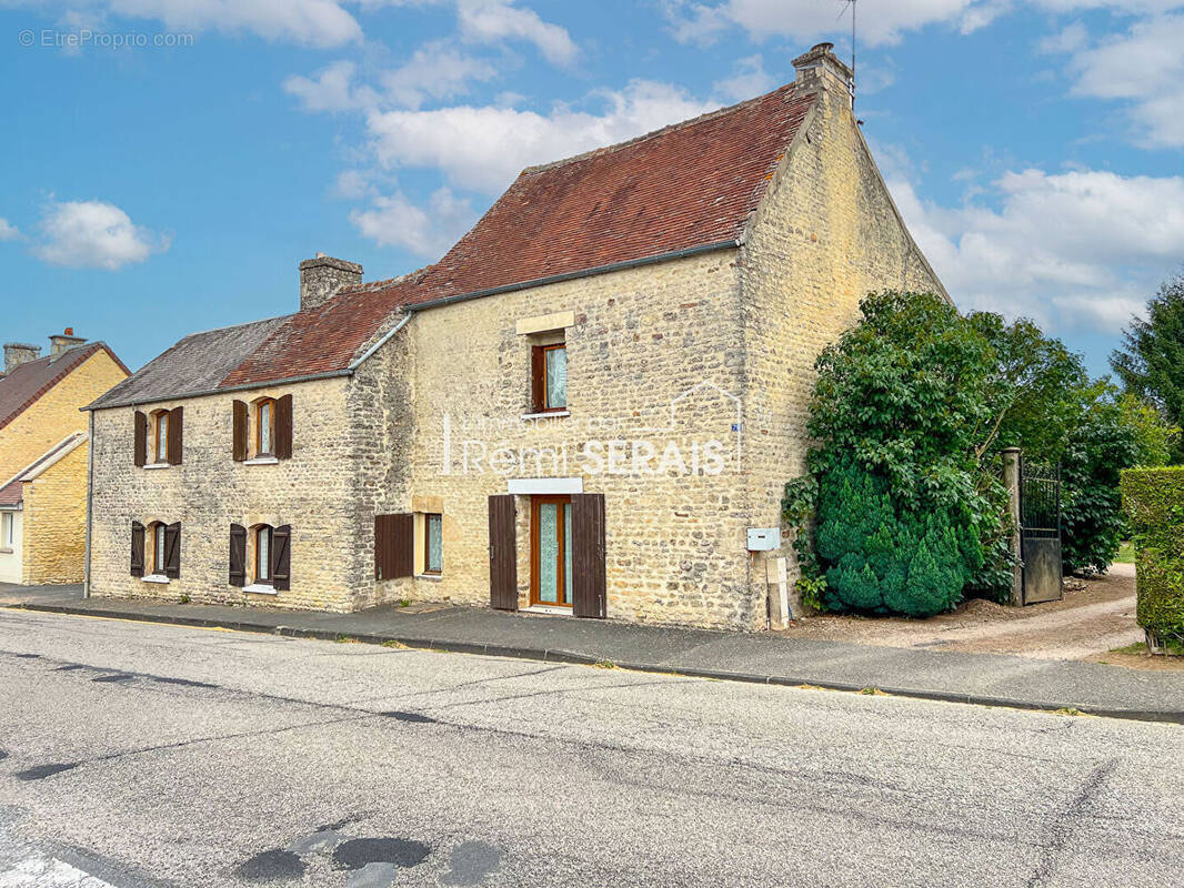 Maison à POTIGNY