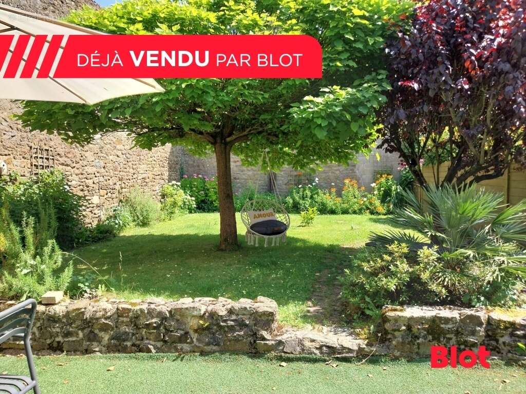 Maison à MINIAC-MORVAN