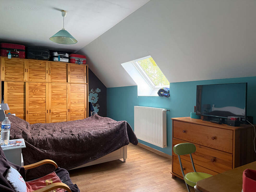 Maison à vendre - ST JOUIN BRUNEVAL - 153 m² - 4 CHAMBRES - Jardin - Sous-sol - photo 7