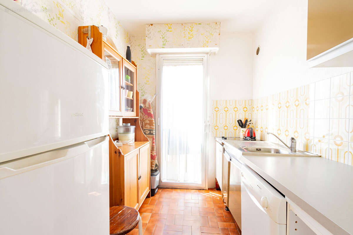 Appartement à MARSEILLE-7E