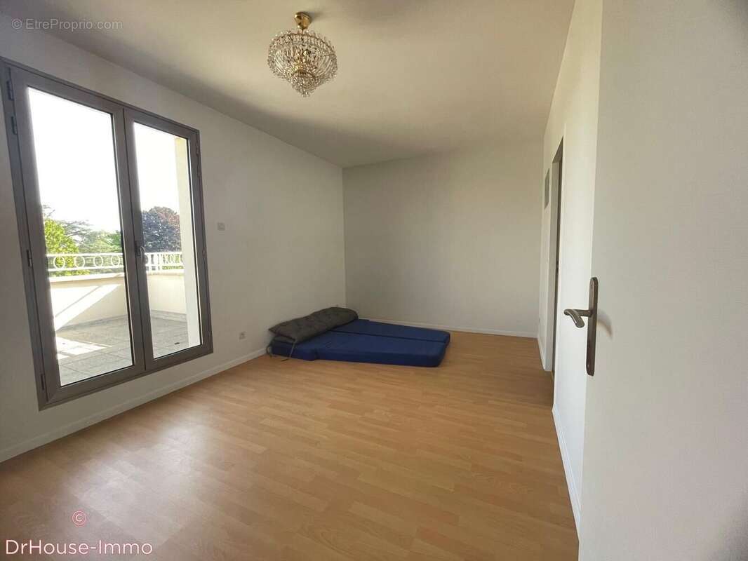 Appartement à AMILLY