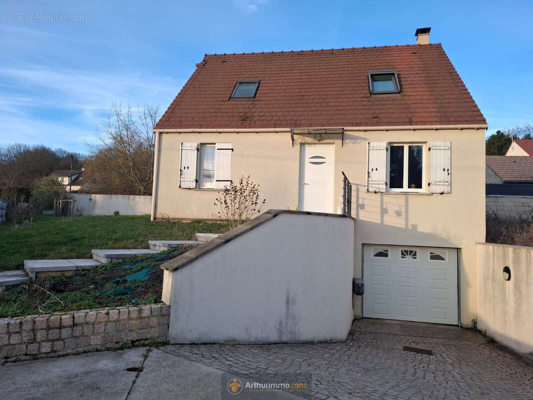 Maison à POMMEUSE