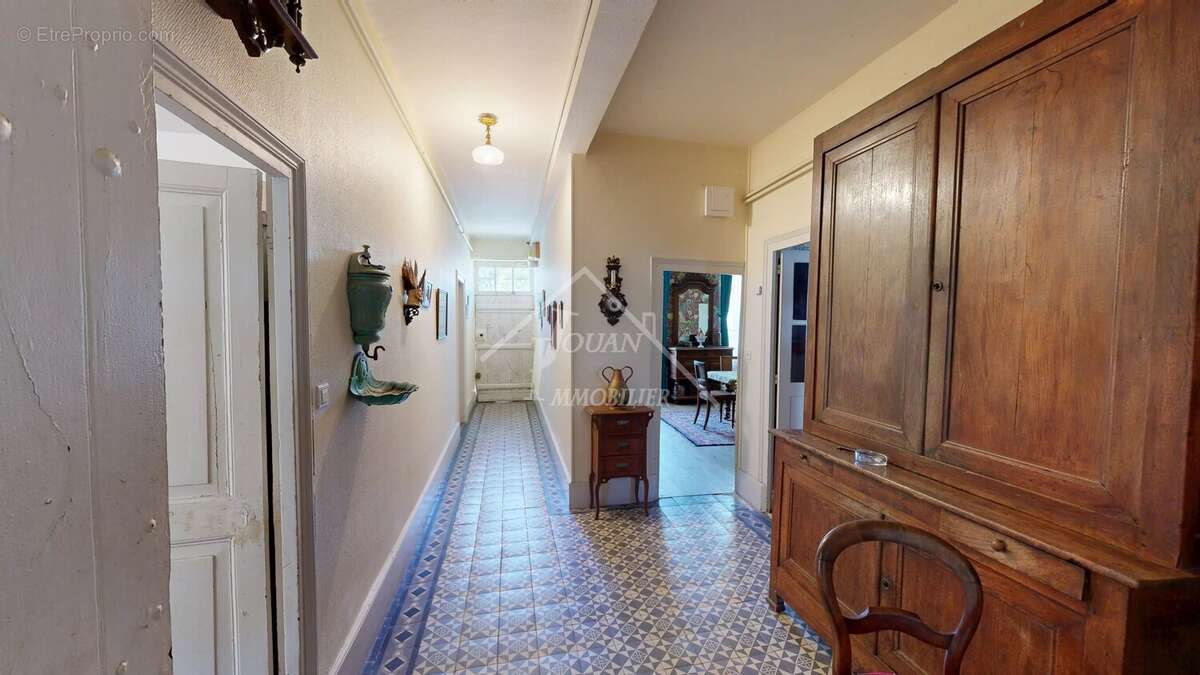 Ancienne maison de maître Bourbonnaise – 280 m² habitables avec dépendances et verger SAINT-HILAIRE - photo 4