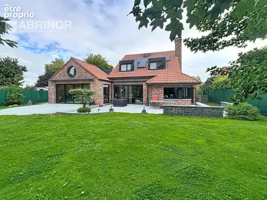 Capinghem, villa contemporaine de 312m² - photo 2