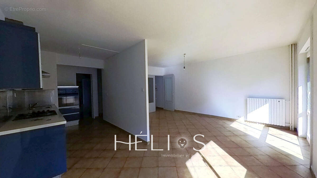 Appartement à MARSEILLE-3E