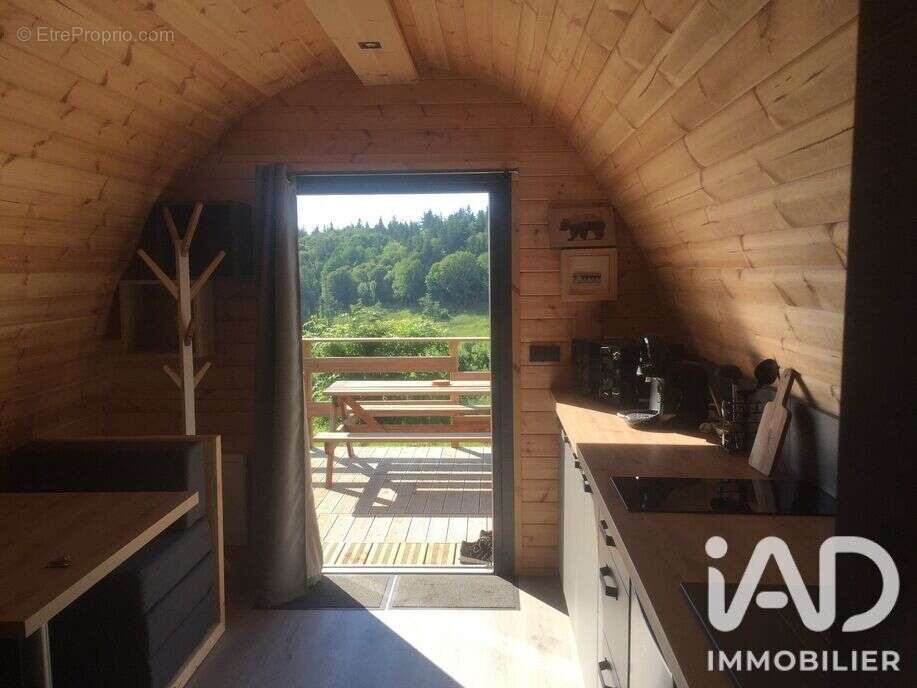 Commerce 484 m² à Saint-Victor-La-Riviere  - photo 4