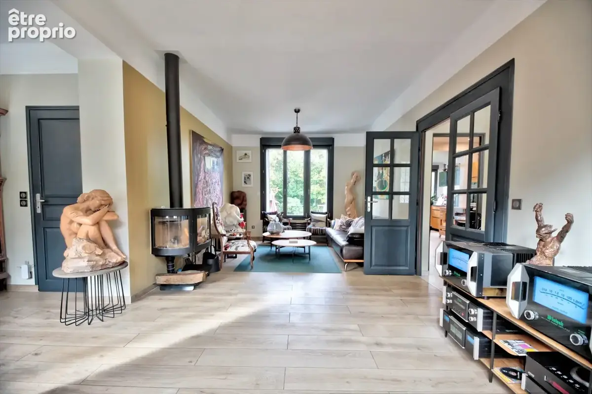 Maison 225 m² à La Celle-Saint-Cloud  - photo 7