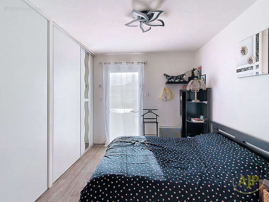 Maison à VIEILLEVIGNE