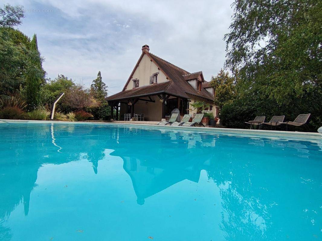 Maison à CELLETTES