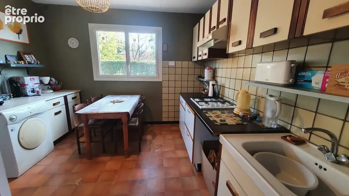 En vente à Hagetmau : maison avec 7 pièces - photo 8