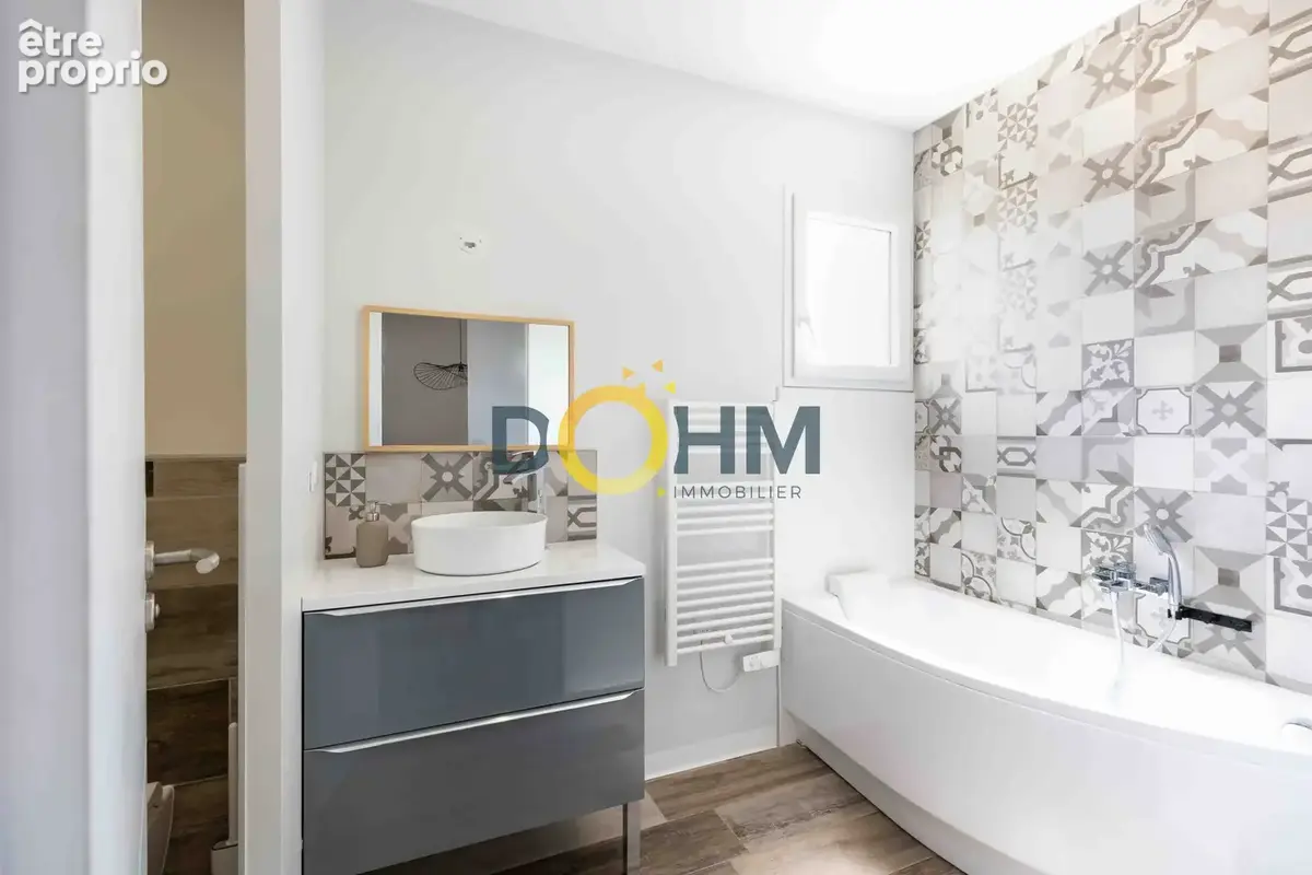 Villa contemporaine de 2021 avec piscine chauffée   123 m2   DPE A   Proche A43 La Tour-du-Pin & Chimilin - photo 13