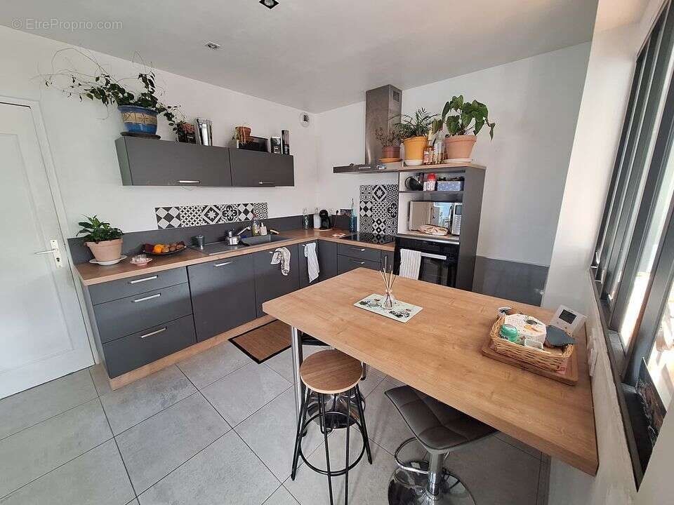 Maison à BOURG-LES-VALENCE