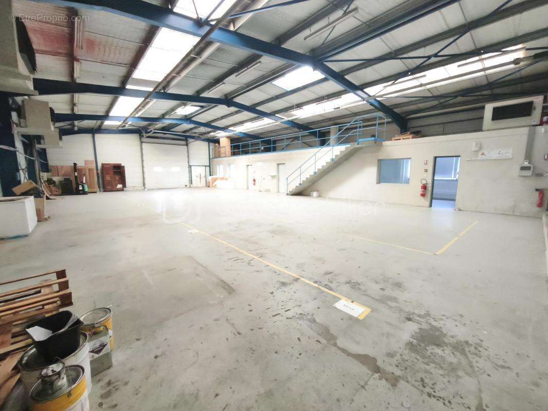 Commerce à BEAUREPAIRE