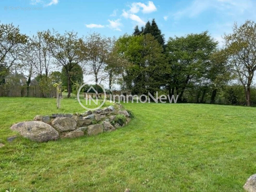 Longere en pierre 108m2 sur 2097m2 - photo 17