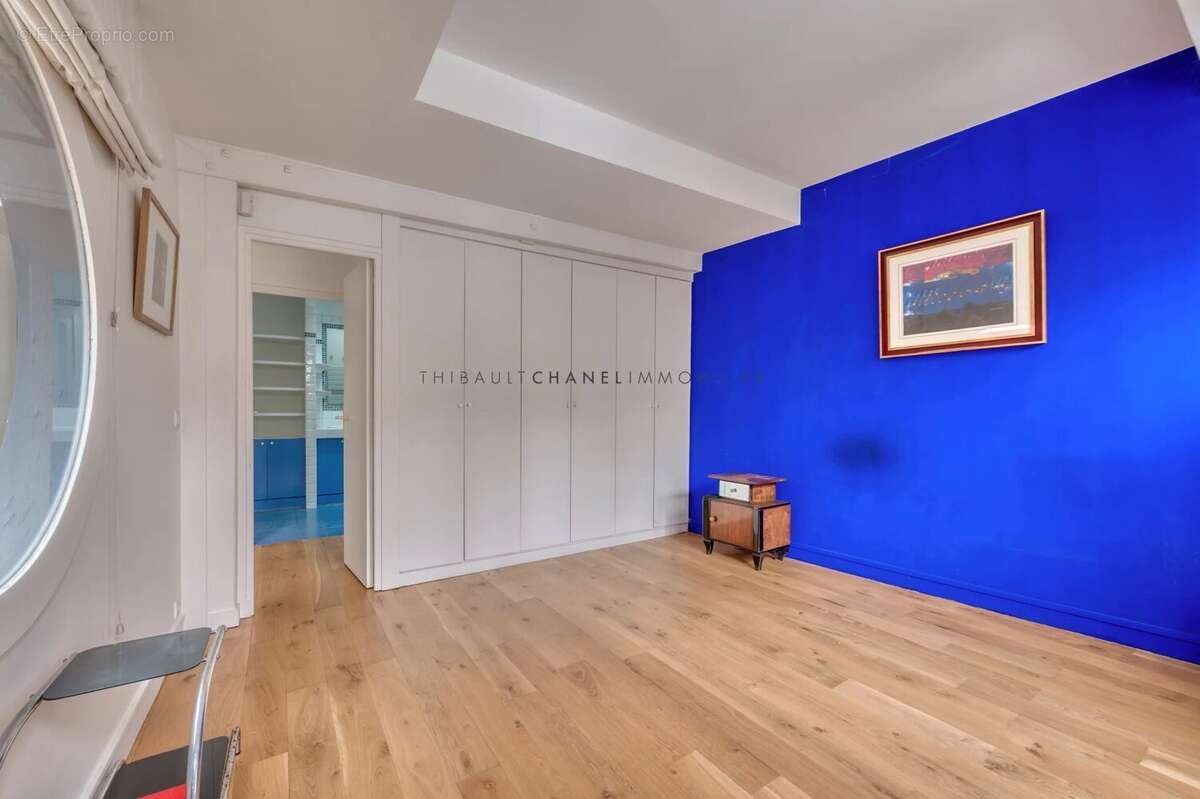 Appartement à PARIS-7E